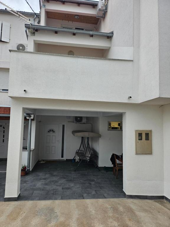 Foto dalla galleria di Apartman BARAKA a Šibenik