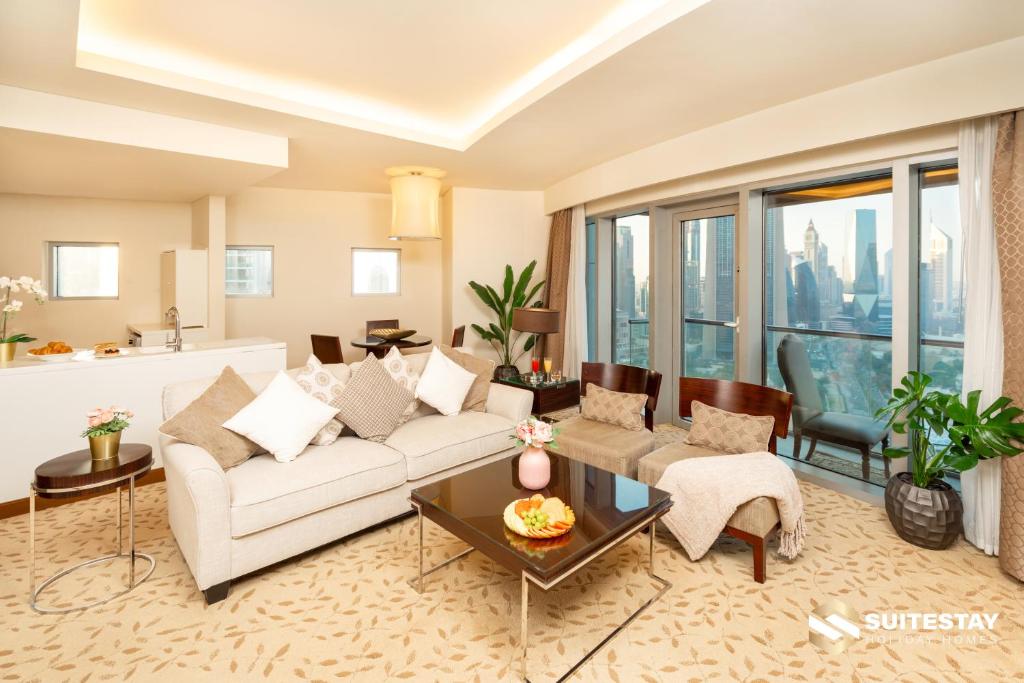 
One-Bedroom Apartment with View
