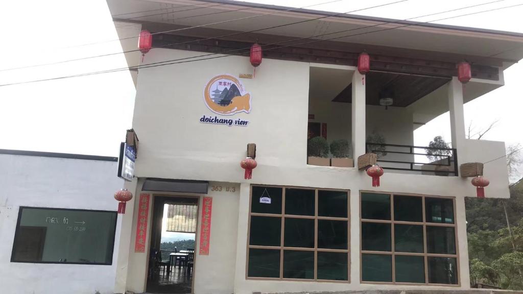 Budova, kde se aparthotel nachází