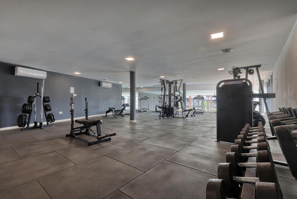 Posilňovňa alebo fitness centrum v ubytovaní Estepona Place - Spacious family city apartment