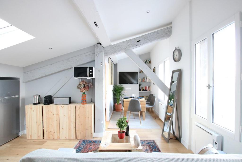 GuestReady - Sunny Attic Apt Near Grand Théâtre - Apartment
