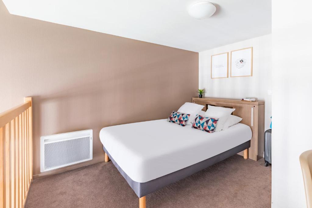 Appart’City Confort Reims Centre - Resim 35