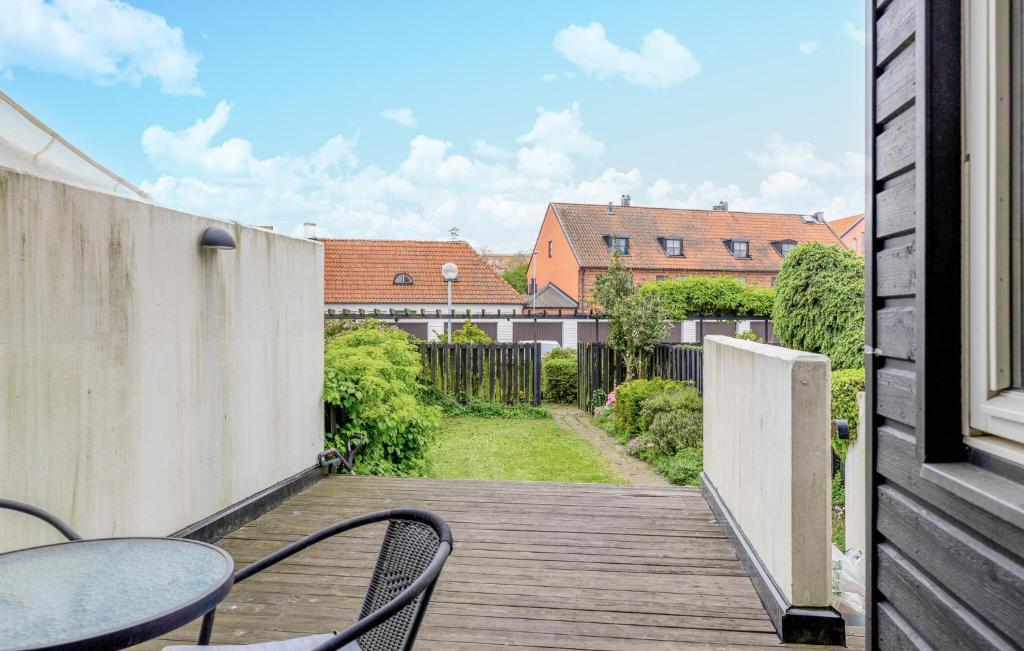 Zahrada ubytování 4 Bedroom Awesome Home In Simrishamn