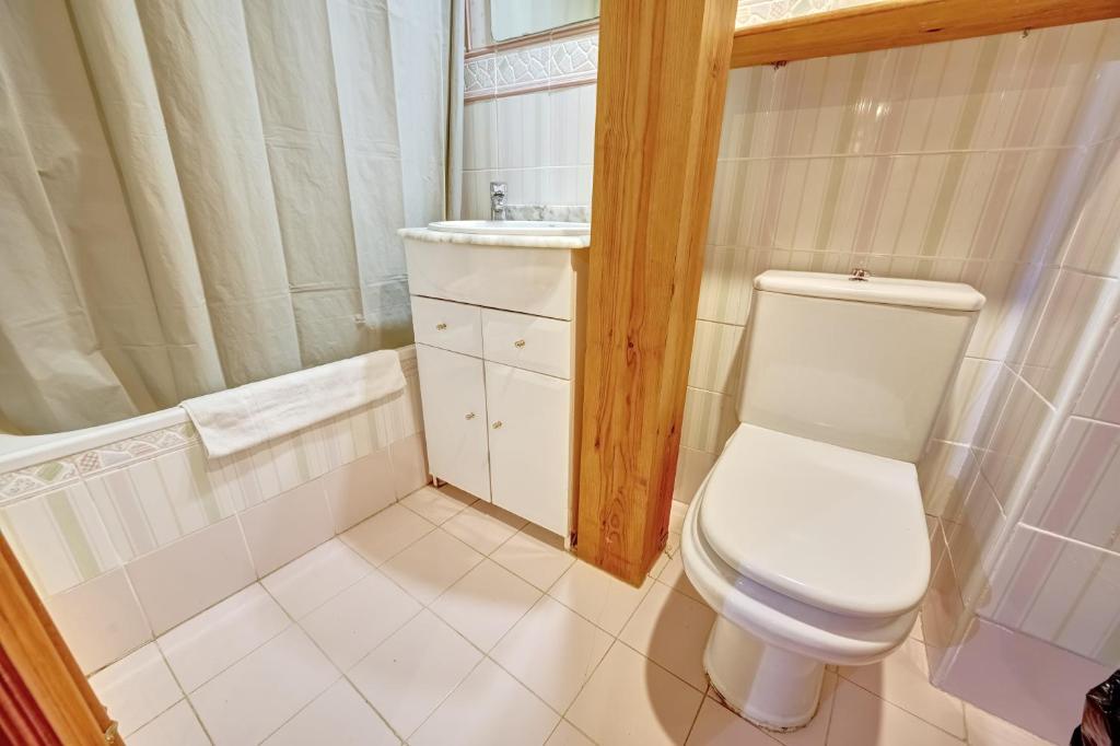 Koupelna v ubytování Casa Ana Mari II by Clabao