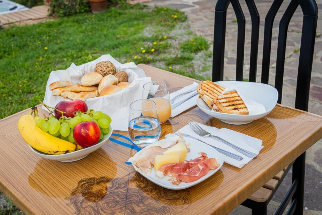 Jídlo v bed and breakfast nebo okolí
