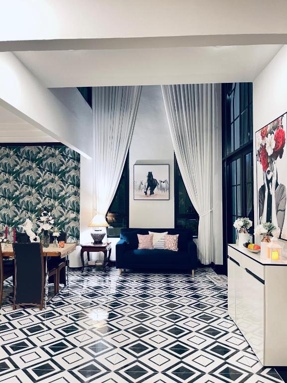 Romlaphass Boutique Villa - Housity