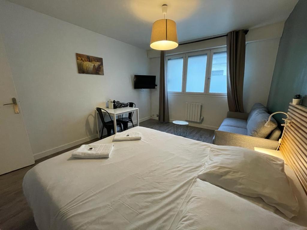 Quartier St Genes - Apartment - Ground Floor