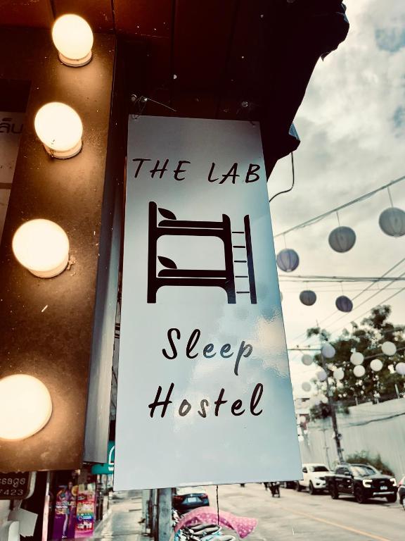 Certifikát, hodnocení, plakát nebo jiný dokument vystavený v ubytování The Lab Sleep Hostel