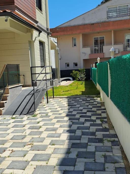 لابی و فضای عمومی Villa Isra 5 plus 1 Bedroom Villa Private Pool and Garden - تصویر ۵