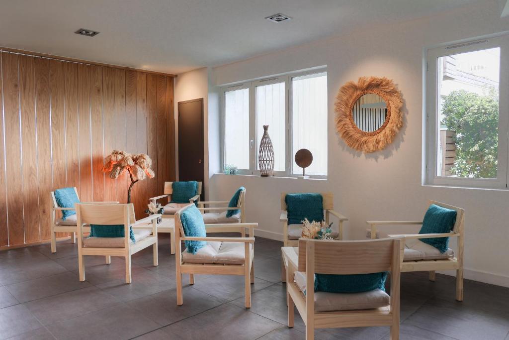 Posezení v ubytování Hôtel & Spa Le Grand Large