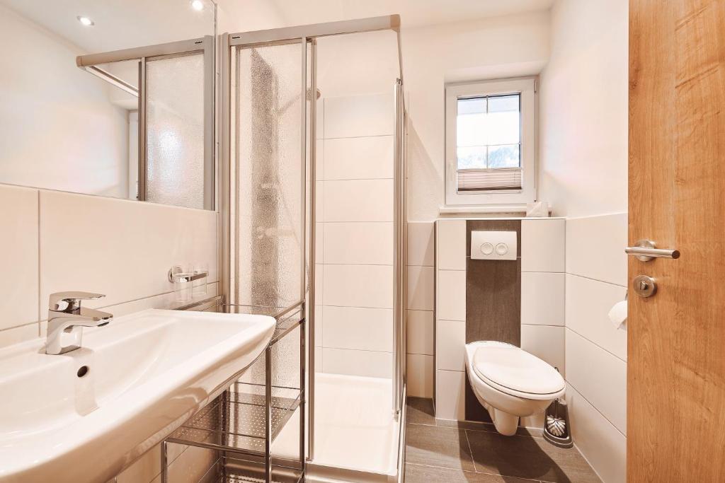 A bathroom at Granbichlhof