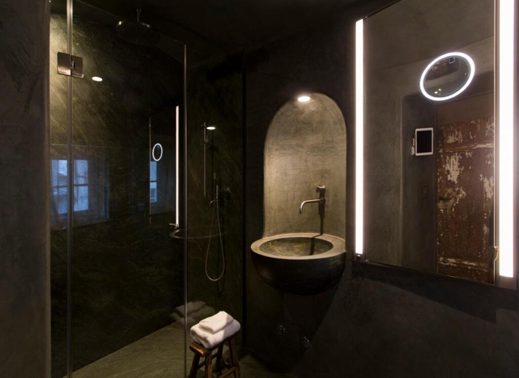 Townhouse Weisses Kreuz Boutiquehotel - Resim 7