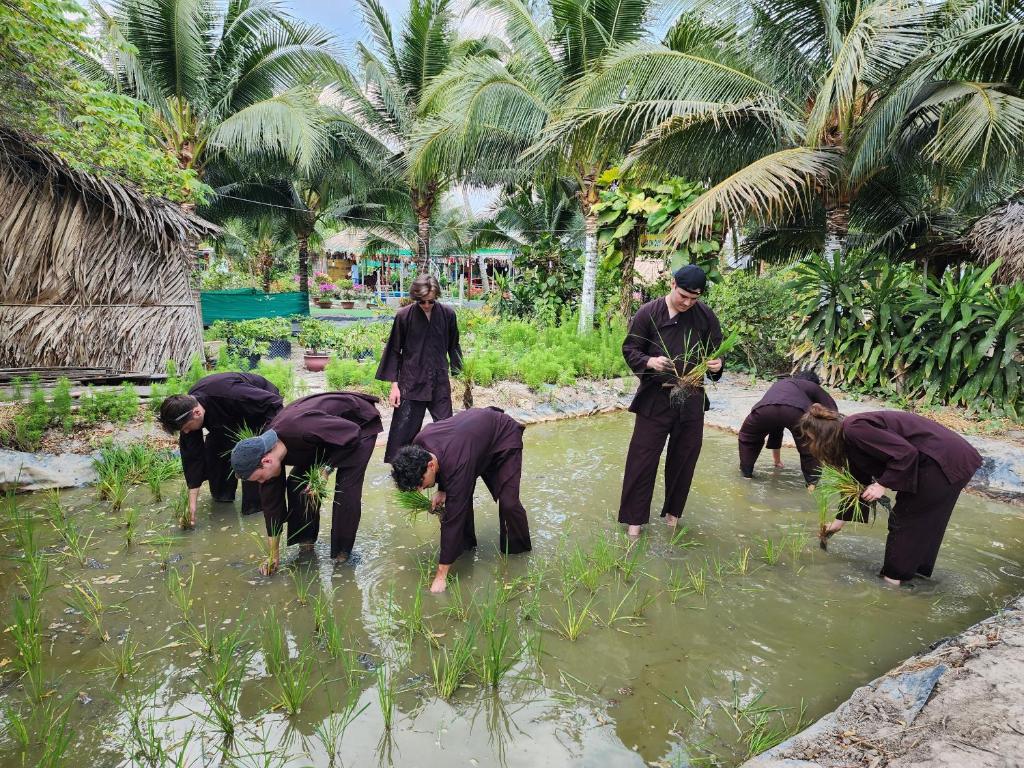 Mekong delta tour 2days homestay Garden Tiny Garden, Bến Lức (updated prices 2024)