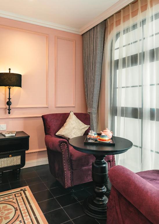 Phòng Deluxe Giường Đôi Có Bồn Tắm