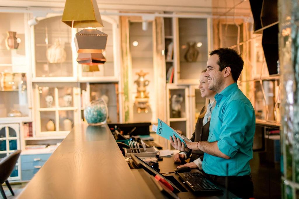 Motel One Amsterdam-Waterlooplein - Resim 16