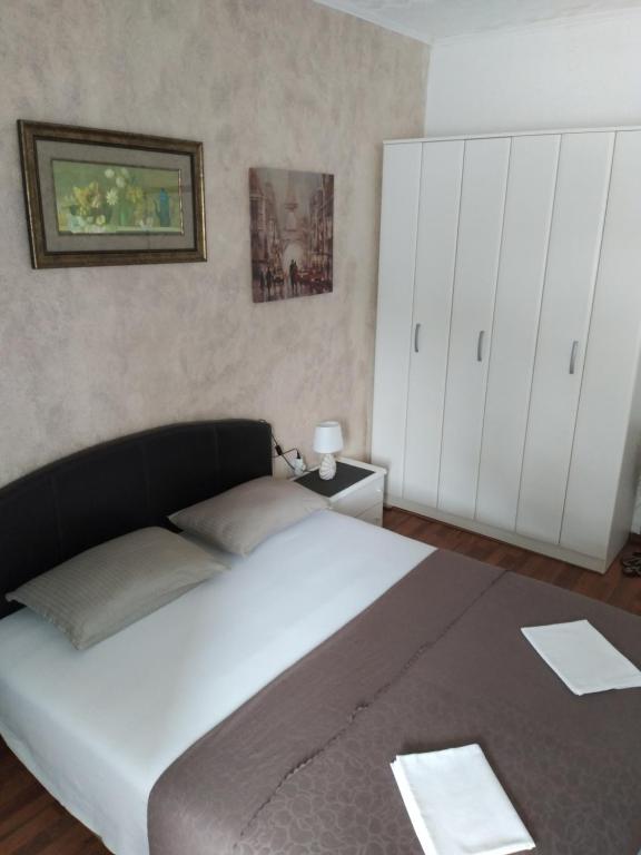 Postel nebo postele na pokoji v ubytování Room Rada
