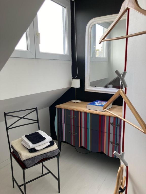 Posteľ alebo postele v izbe v ubytovaní Duplex Vannes centre