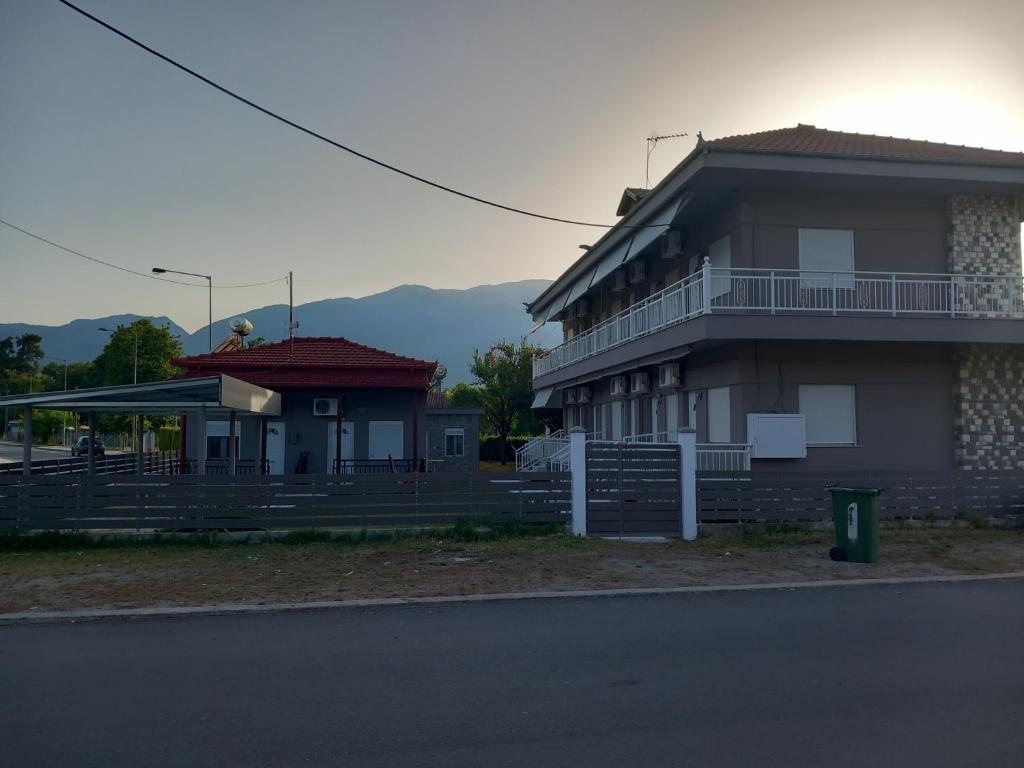 Nespecifikovaný výhled na hory nebo výhled na hory při pohledu z aparthotelu