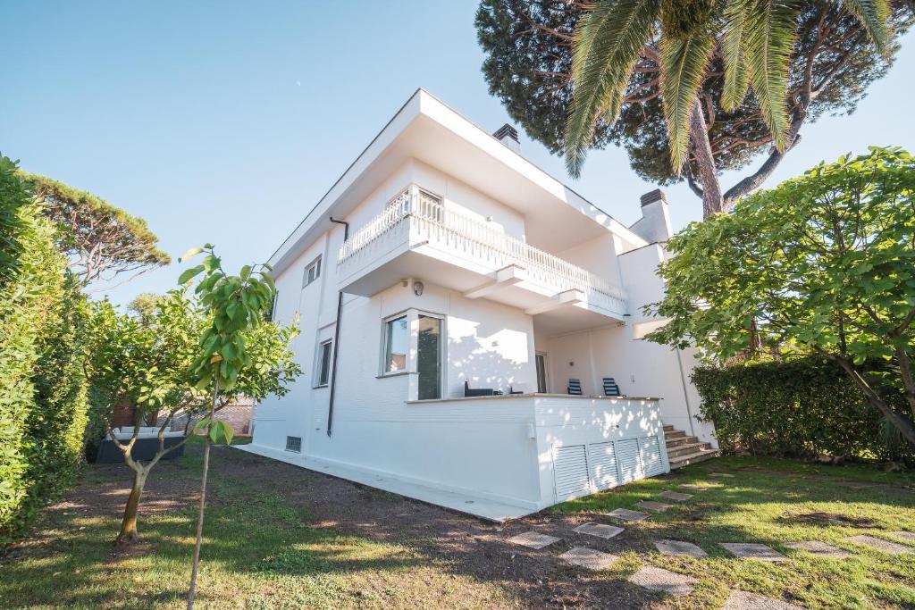 Zahrada ubytování Villa Silvia Fregene