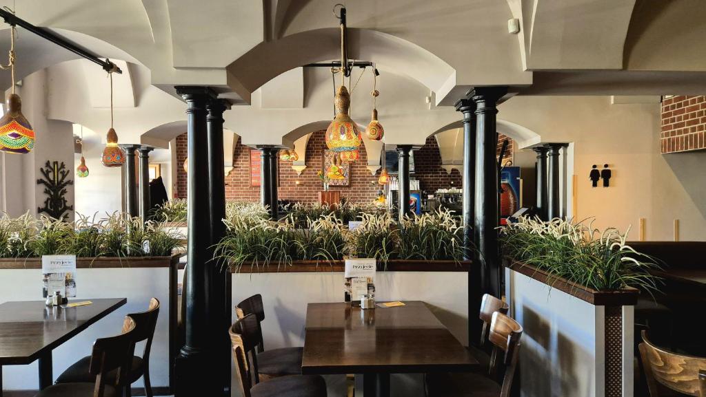 Main Square Apartments - 16