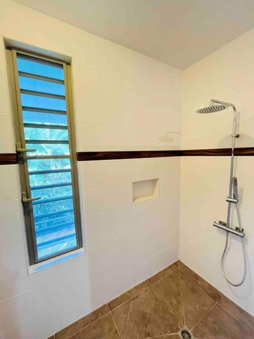 Blue Coral House, Luxury Waterfront - photo 4 - Huahine, Polynésie