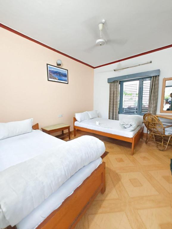 Hotel Mountain View - Lakeside Pokhara - Habitación Doble Estándar