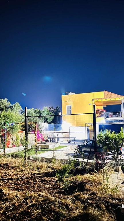 Edificio en el que se encuentra el chalet de montaña