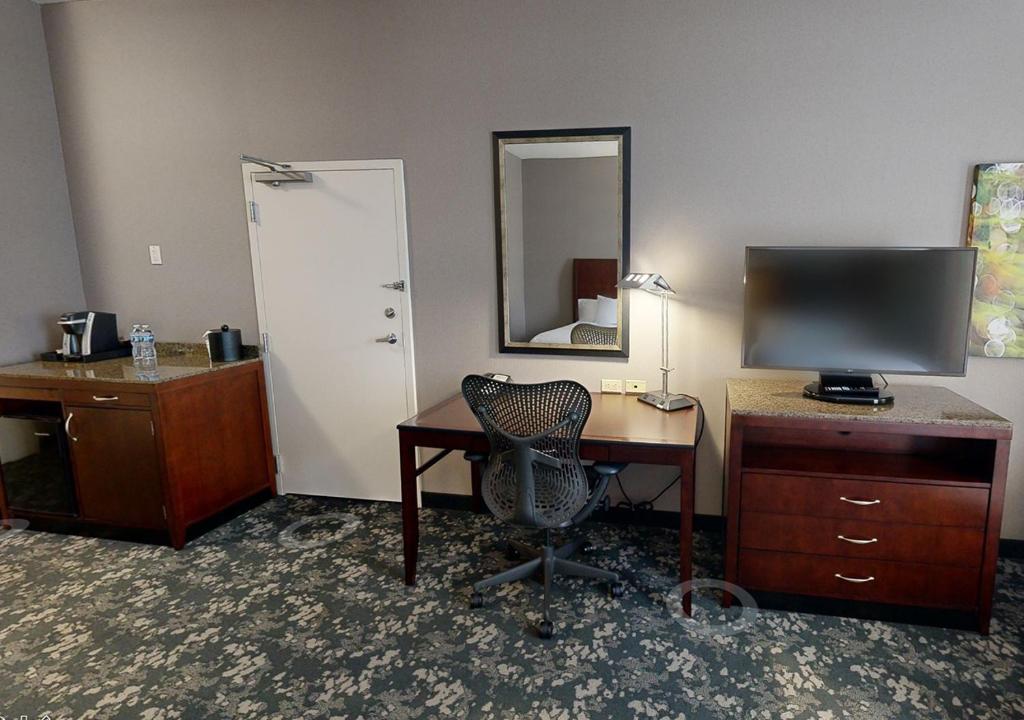Hilton Garden Inn Detroit/Novi photo