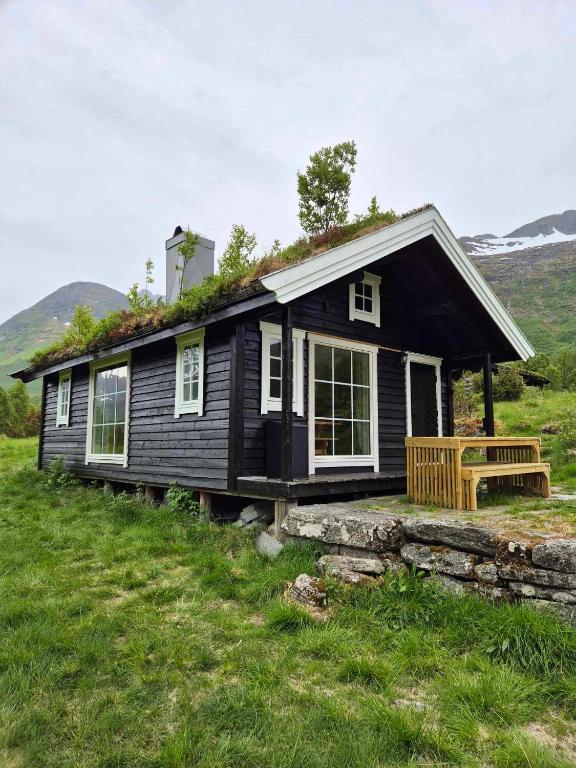Hytta på Kvia, Rognestøyldalen - Sæbø, Sæbø (updated prices 2026)