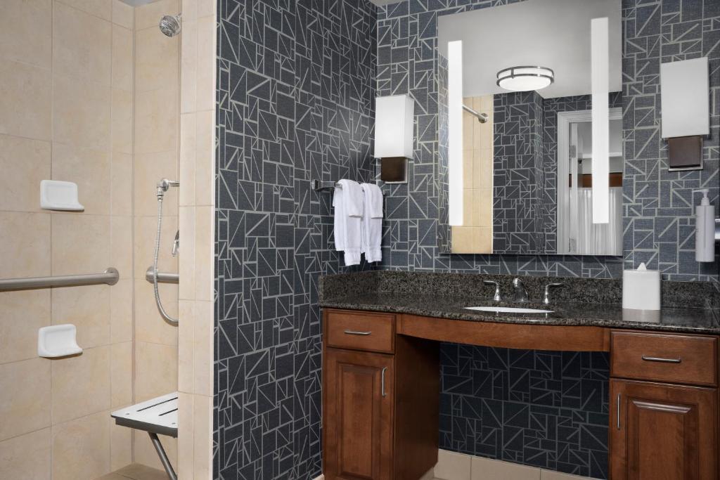 Homewood Suites by Hilton Omaha - Downtown photo
