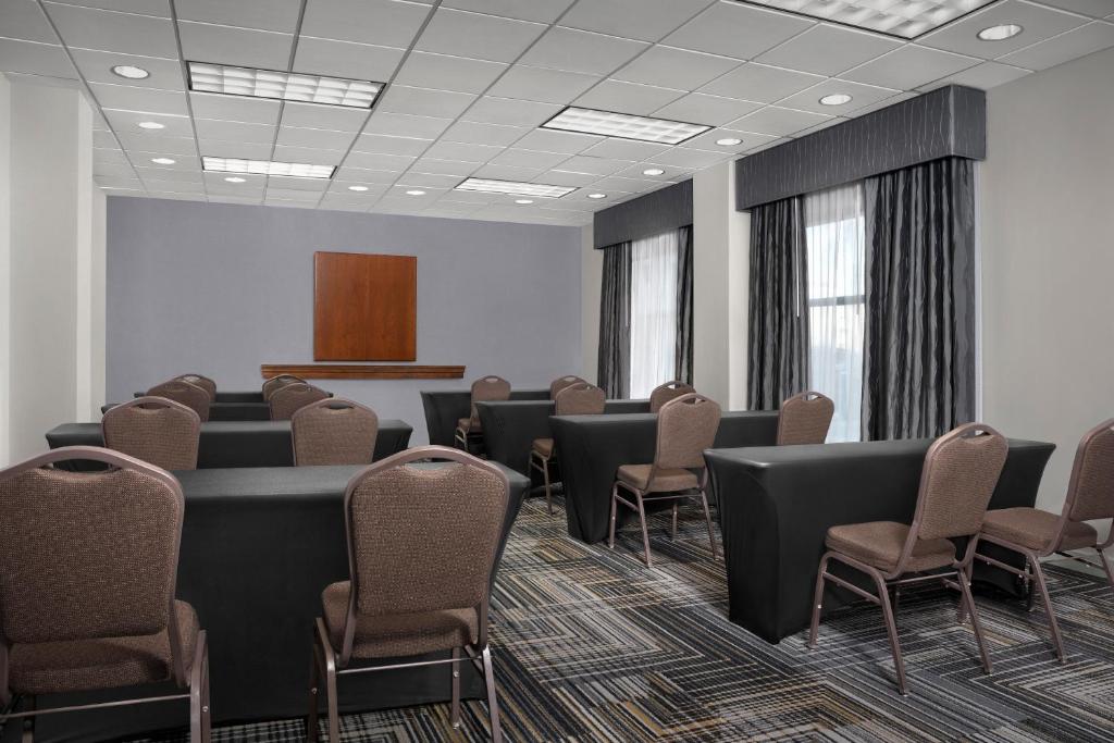 Homewood Suites by Hilton Omaha - Downtown photo