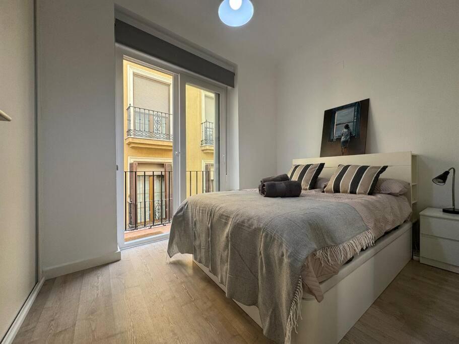 Dreaming Santa Teresa - free parking