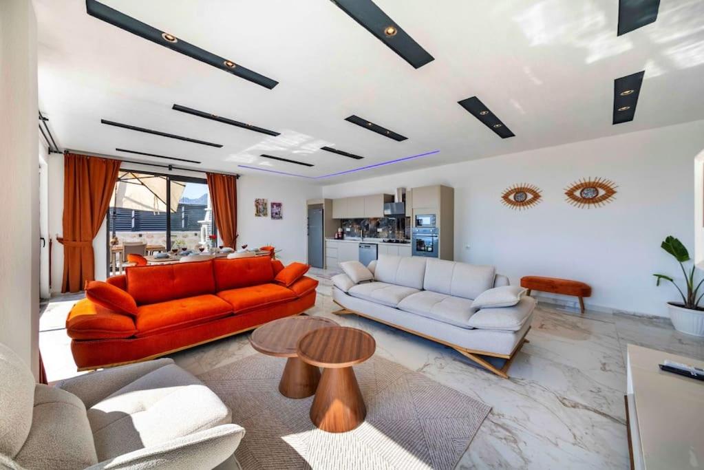 Posezení v ubytování Lüks Ve Benzersiz Villa Fıroza 3