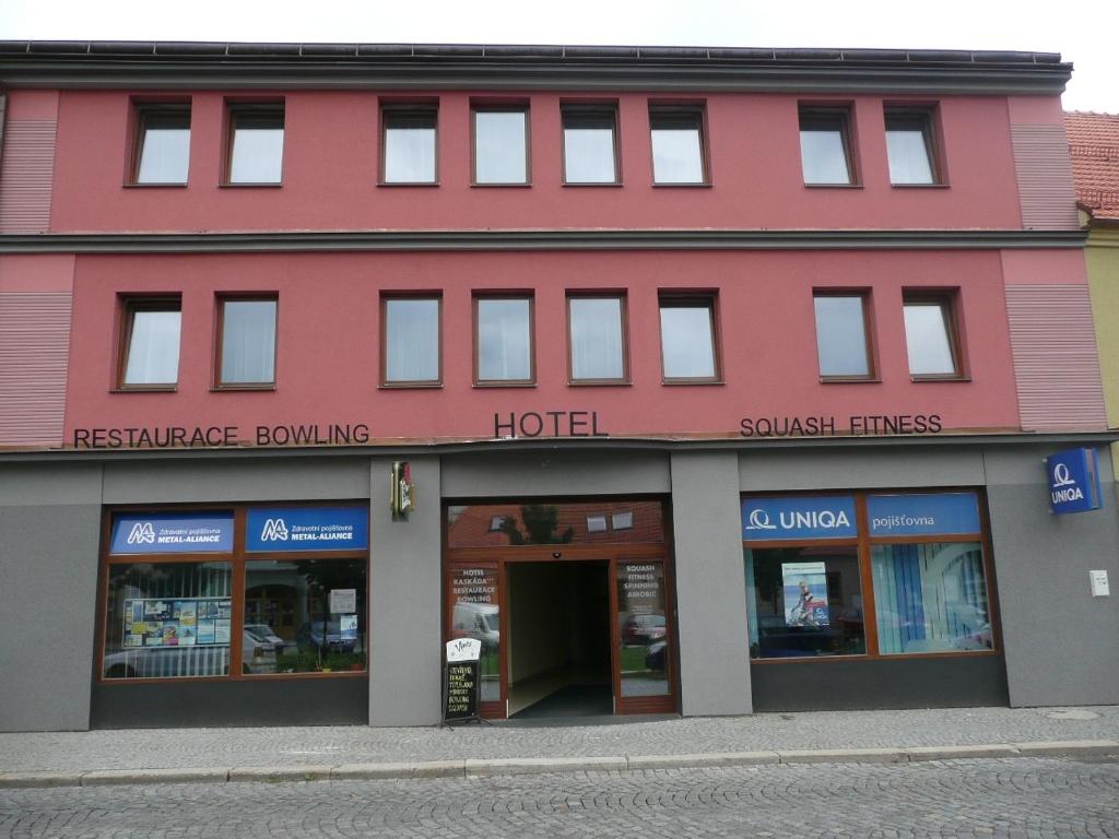 Budynek, w którym mieści się hotel
