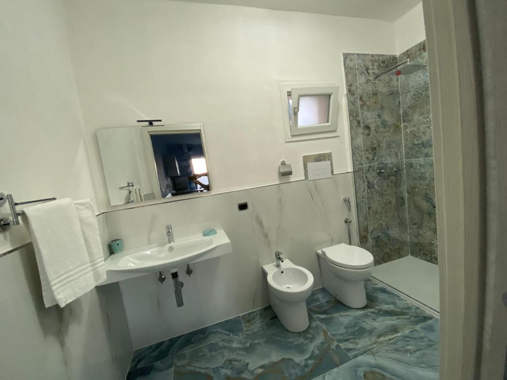 A bathroom at ''Dimora BellaVista'' - Marina di Camerota