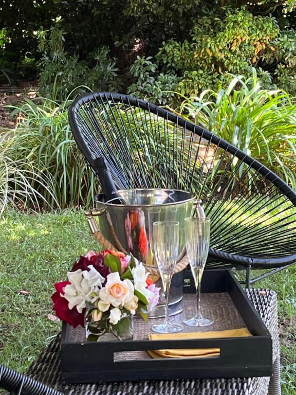 Cone Hill Farmstay - with bush and river walks - 80 sqm self contained - Resim 8