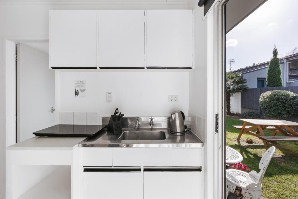 Roselands Motel - Resim 28