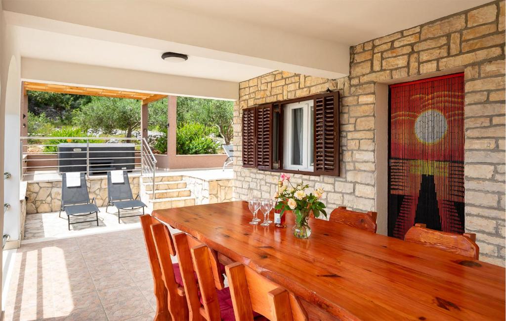 Zdjęcie z galerii obiektu Holiday Home Prizba 43 w mieście Prižba