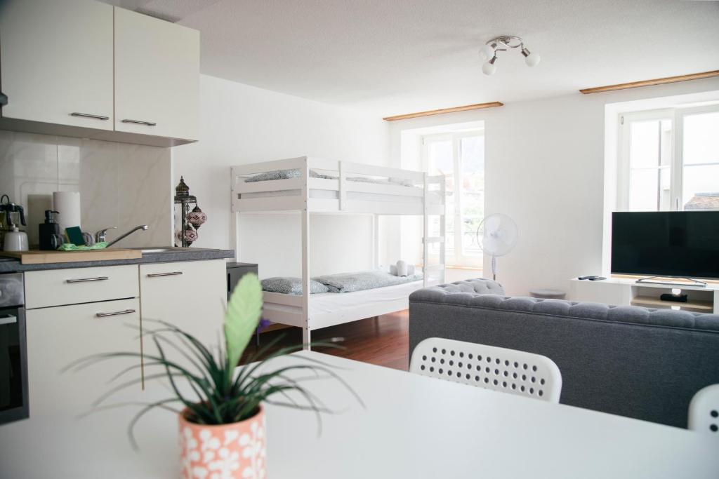 A cozinha ou kitchenette de Nimbuzzz Apartments