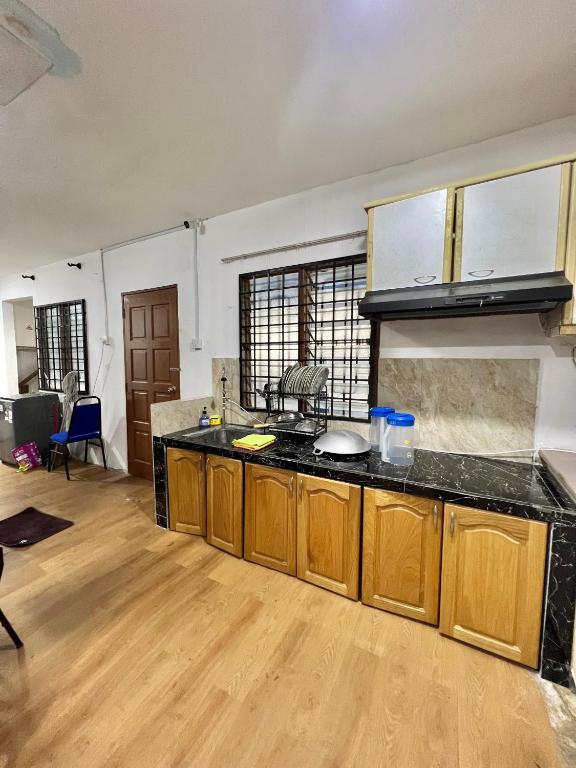 Kuchyň nebo kuchyňský kout v ubytování DP Residence SELAYANG