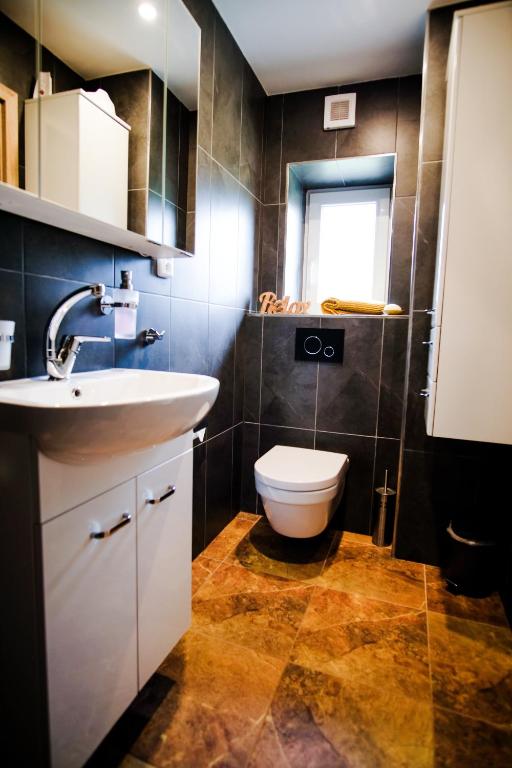 Koupelna v ubytování APARTMÁN ZLATÝ DUB