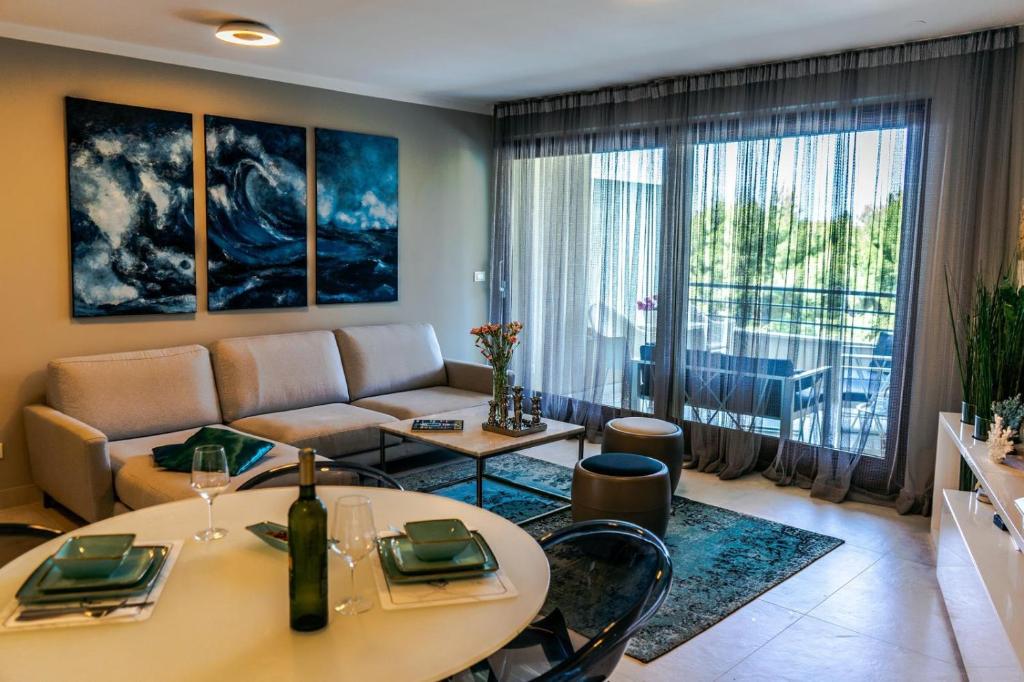 Fotografie z fotogalerie ubytování Luxe apartment Del Mare v destinaci Podstrana