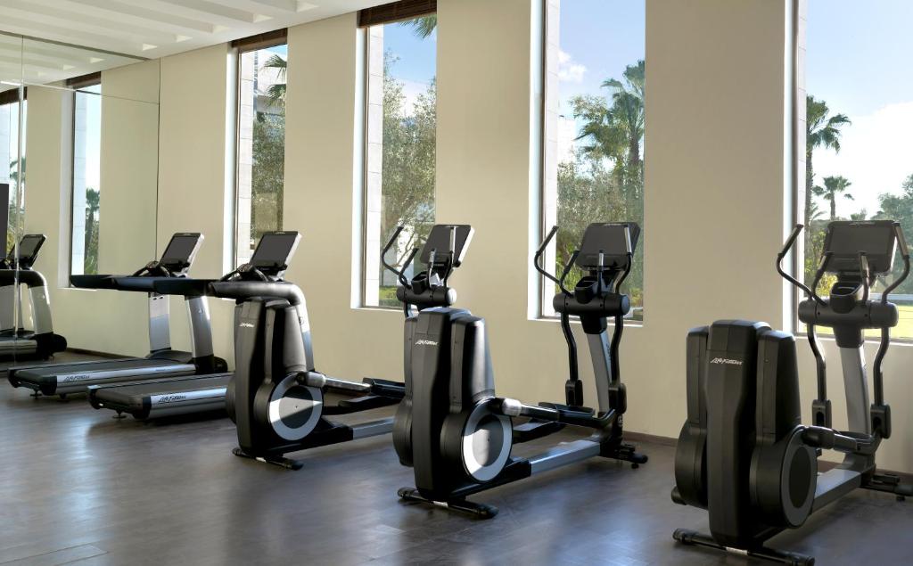 Fitness centrum a/nebo fitness zařízení v ubytování The Ritz-Carlton Rabat, Dar Es Salam