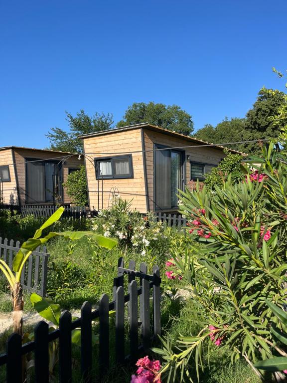 Zahrada ubytování Gaia Tiny Houses Butik Hotel
