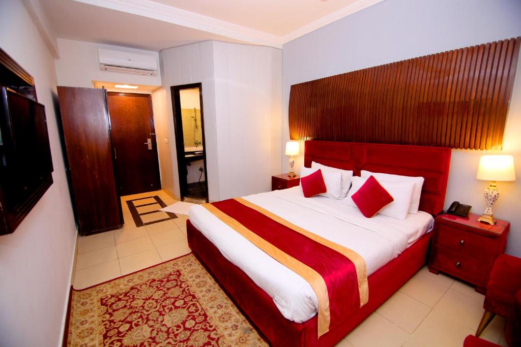 Premier Inn Express Gulberg Lahore - Habitación Doble De Lujo