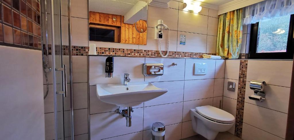Koupelna v ubytování Hotel Zum Bürgergarten