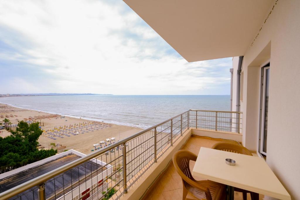 Nespecifikovaný výhled na moře nebo výhled na moře při pohledu z hotelu