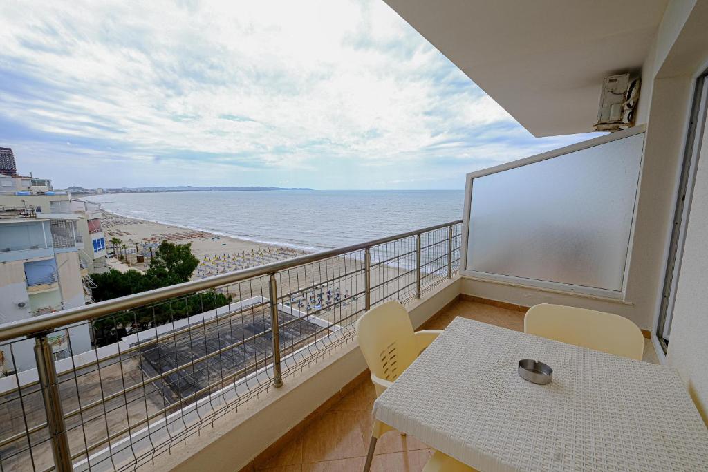 Nespecifikovaný výhled na moře nebo výhled na moře při pohledu z hotelu