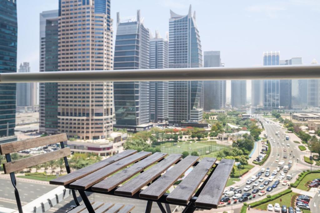 Een algemene foto van Dubai of een uitzicht op de stad vanuit het appartement