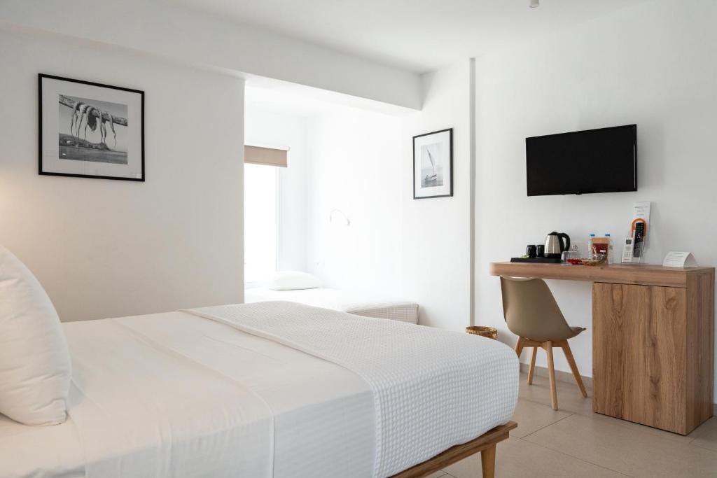 Sea Breeze Hotel - 18